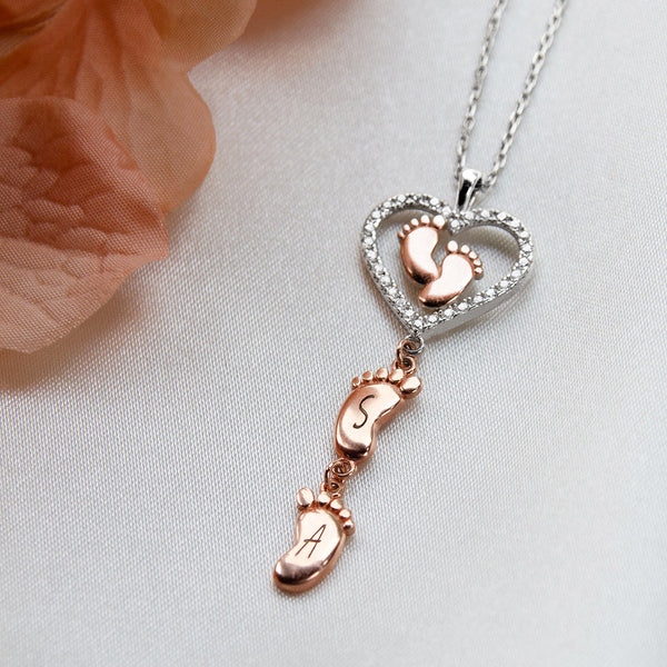 Baby Feet Heart Drop - 925 Sterling Silver Necklace Gift Set | Engrave Parents' Initials